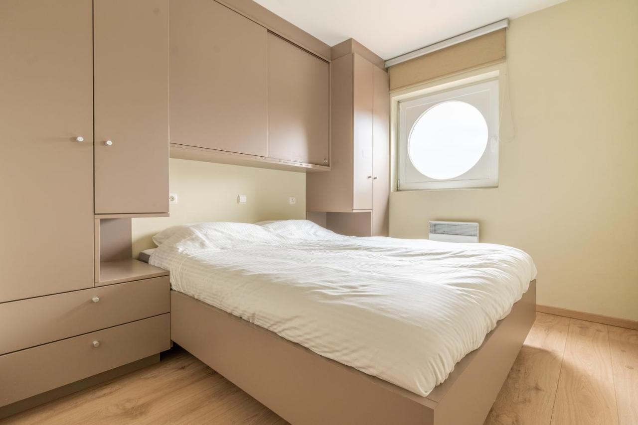 Appartement Met Zwembad In Neoportus Nieuwpoort Exterior foto