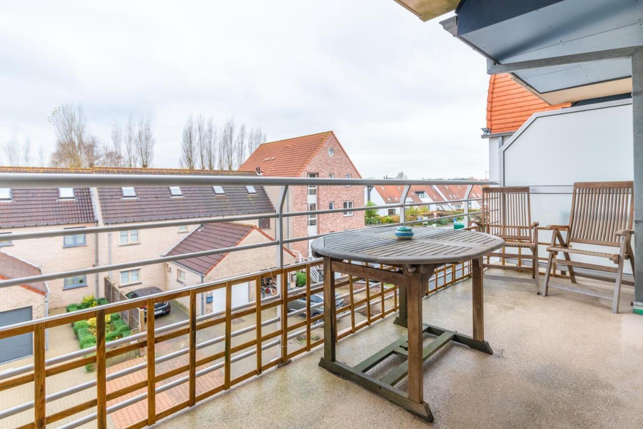 Appartement Met Zwembad In Neoportus Nieuwpoort Exterior foto